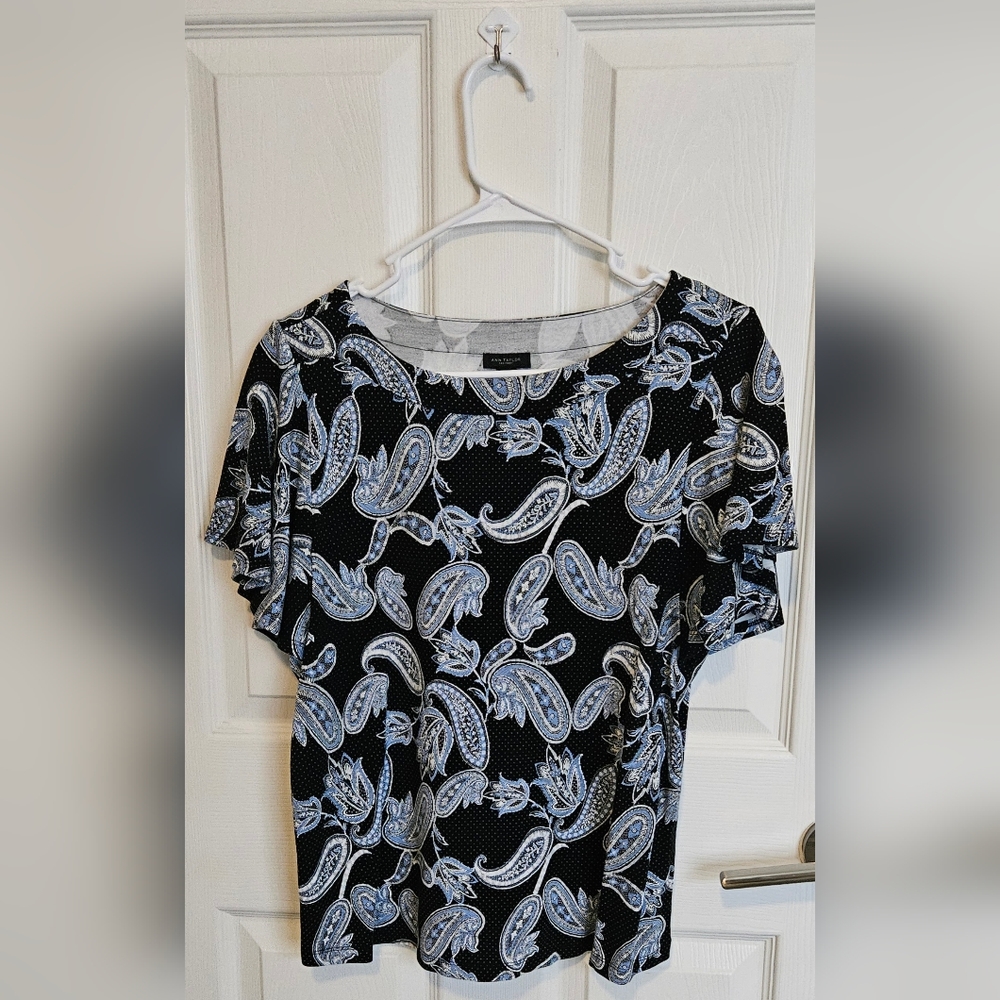 Ann Taylor black and blue paisley print flutter sleeve top - Picture 6 of 6